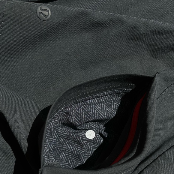 Mens ABC Classic fit Lululemon pants - Picture 3 of 7